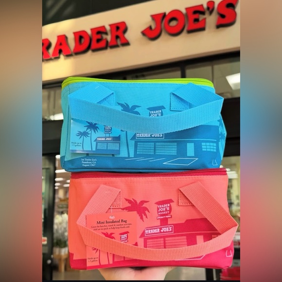 Trader Joe's Mini Pink Insulated Tote NWT August 2025 - Picture 2 of 3